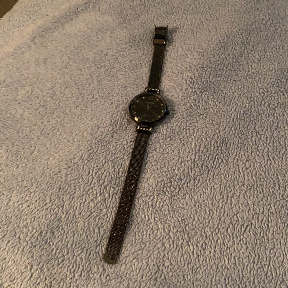 Watch - Picture 2 of 4